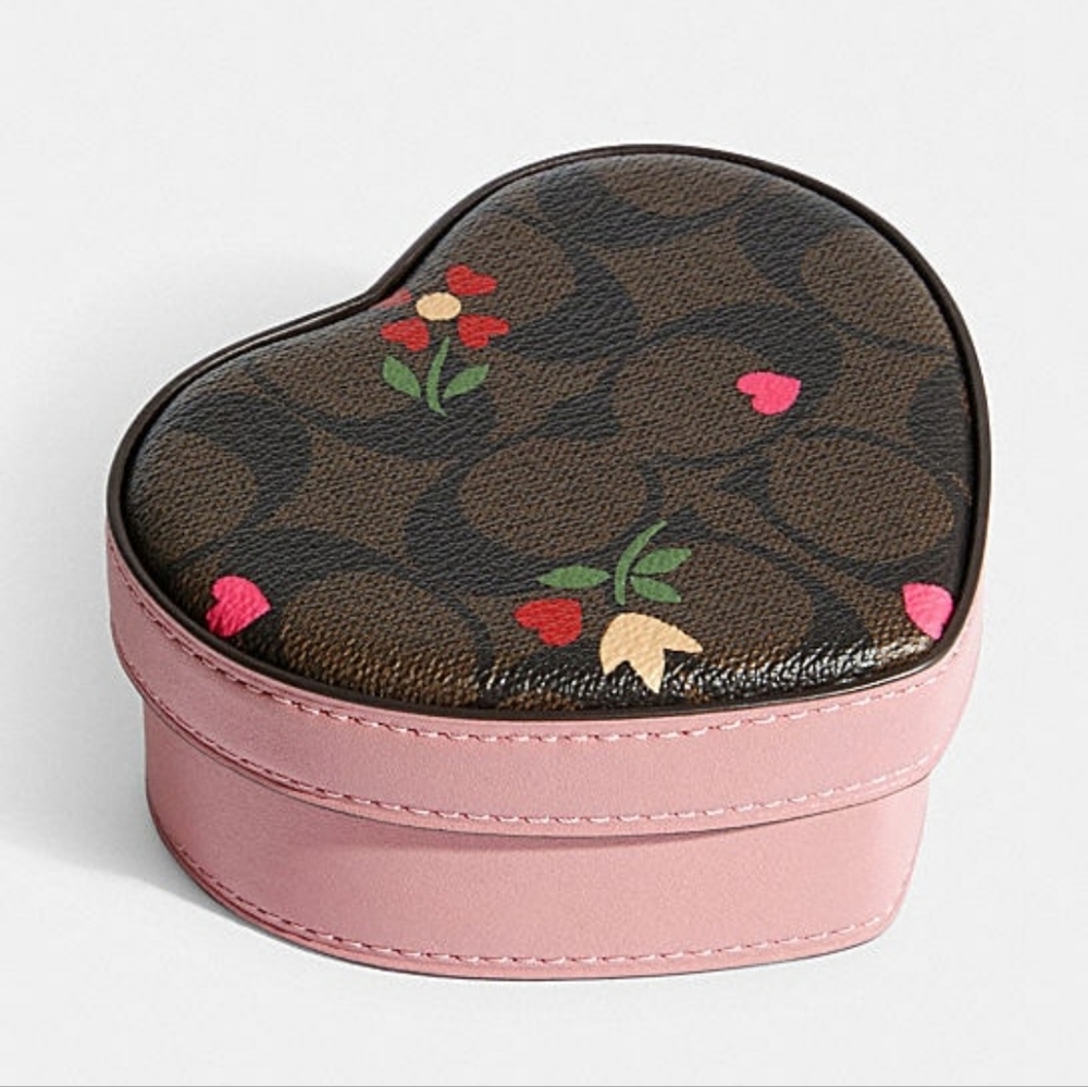 COACH HEART TRINKET BOX  WITH HEART PETAL PRINT